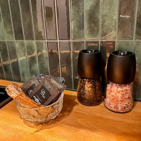 Cegla Na Szewskiej Apartment *